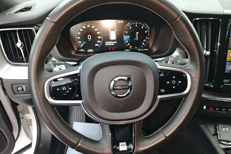 Used Volvo XC60 2018 T5 4x4 Smart & Sporty Edition