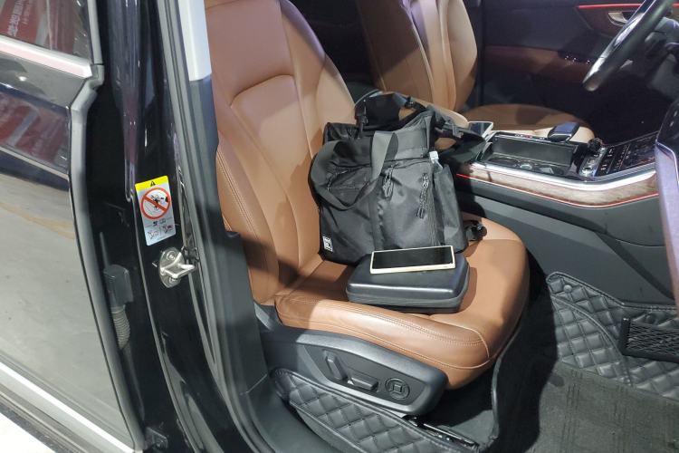 Used Audi Q7 2021 55 TFSI quattro S line Sport model
