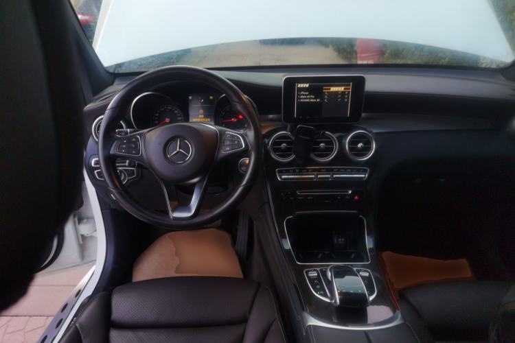 Used Mercedes-Benz GLC 2019 GLC 260 L 4MATIC Dynamic Model