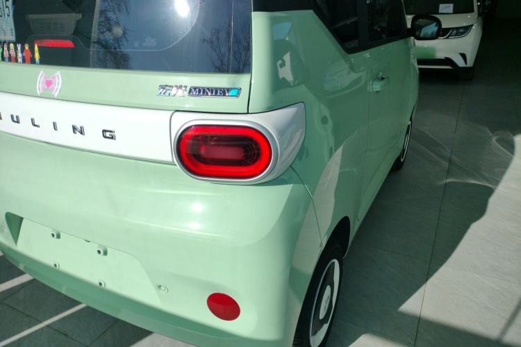 Used Wuling Hongguang MINIEV 2024 3rd Generation 215km Youth Edition
