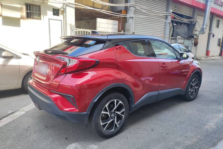 Used Toyota C-HR 2018 2.0L Leading with Sunroof China V Standard
