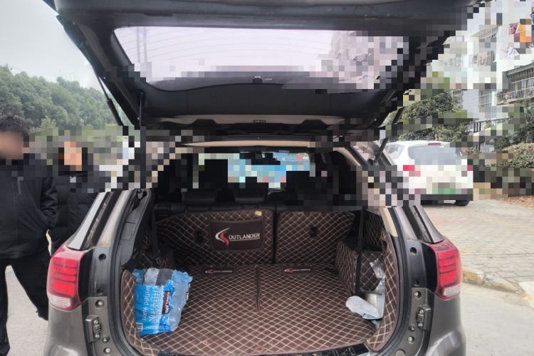 Used Mitsubishi Outlander 2018 2.4L 4x4 Luxury Edition 7-Seater