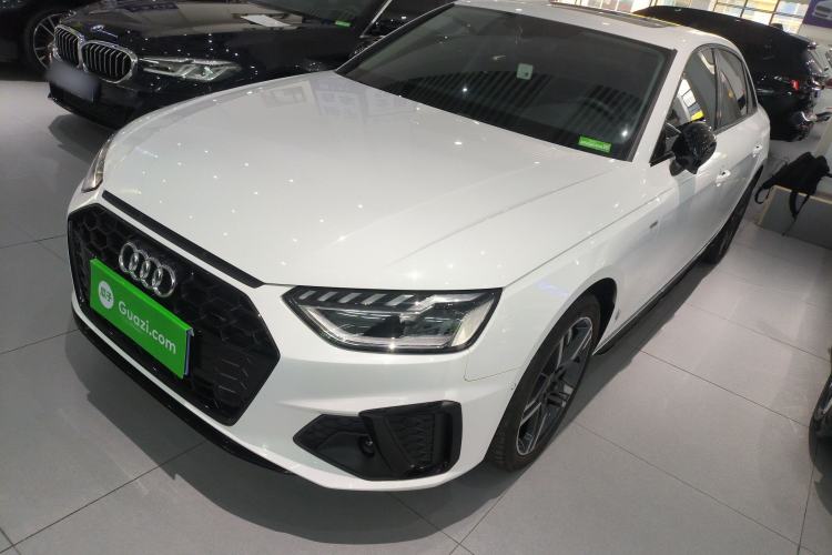 Used Audi A4L 2022 40 TFSI Luxury Dynamic Model