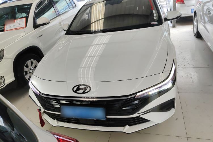 Used Hyundai Elantra 2023 1.5L CVT LUX Prestige Edition