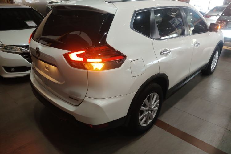 Used Nissan X-Trail 2019 2.0L CVT Smart Connect Comfort Edition 2WD
