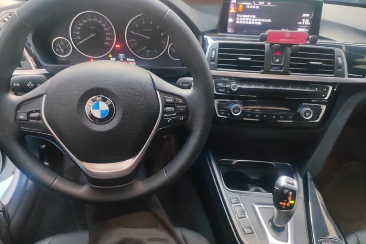 Used BMW 3 Series 2017 320Li Fashion Model
