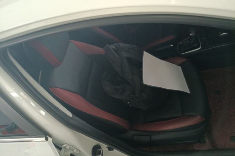 Used Kia KX Cross 2018 1.6L Automatic Dynamic Sunroof Version
