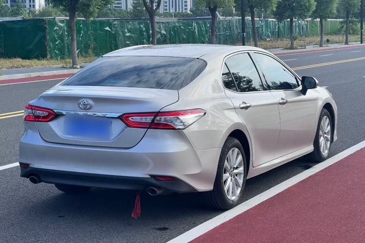 Used Toyota Camry 2019 Revised Version 2.0G Luxury Edition
