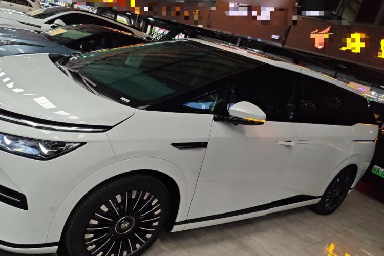 Used XPeng X9 2025 740 Ultra-Long Range Max
