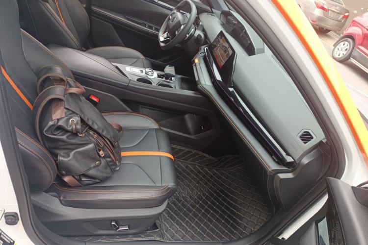 Used Changan UNI-V 2024 1.5T Prestige Edition