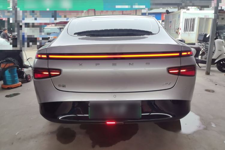Used XPeng P7 2023 P7i 702 Pro