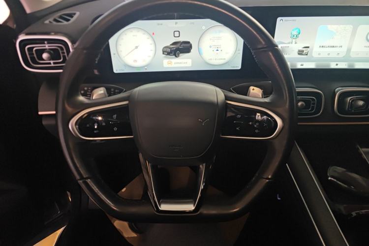 Used Chery Tiggo 9 2023 2.0T Dual-Clutch Two-Wheel Drive Leading Edition 5 Seats