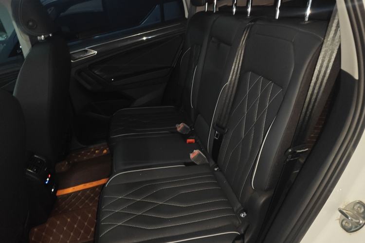 Used Volkswagen Tiguan L 2022 330TSI Automatic Two-Wheel Drive R-Line Enhanced Edition
