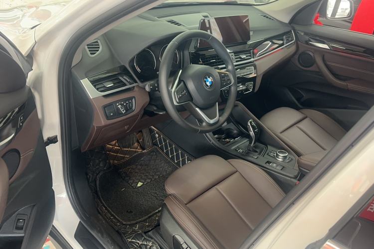 Used BMW X1 2020 sDrive25Li Leading Model
