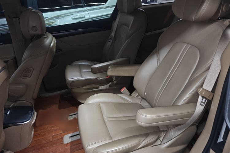 Used Buick GL8 2021 ES Land Cruiser 653T Luxury Edition