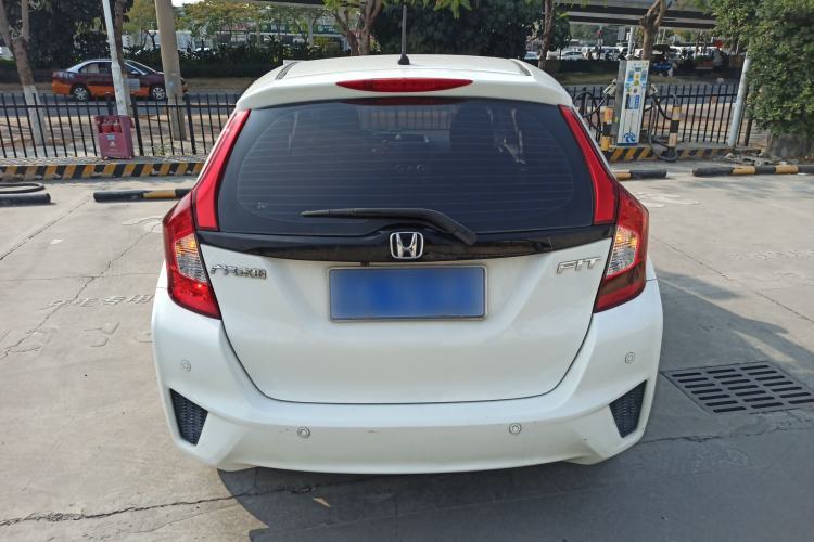 Used Honda Fit 2016 1.5L SES CVT Fashion Sunroof Edition
