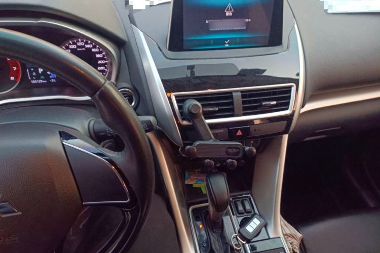 Used Mitsubishi Eclipse Cross 2019 1.5T CVT Two-Wheel Drive Dream Edition China VI Standard