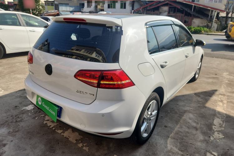 Used Volkswagen Golf 2015 1.4TSI Automatic Comfort Model
