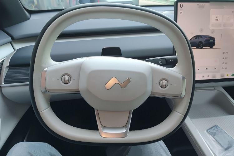 Used ONVO L60 2024 60 kWh All-Wheel Drive
