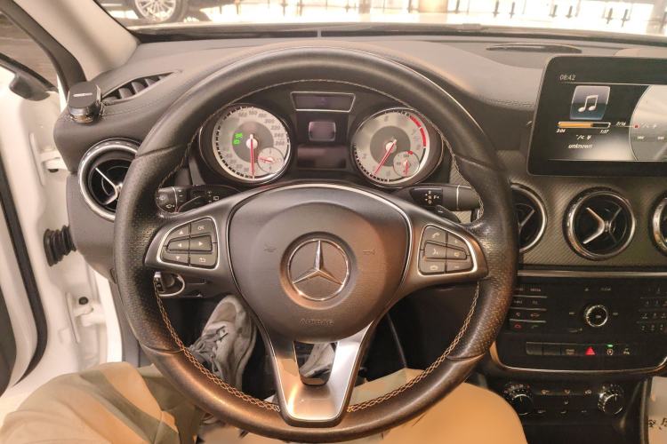 Used Mercedes-Benz GLA 2016 GLA 200 Fashion Model