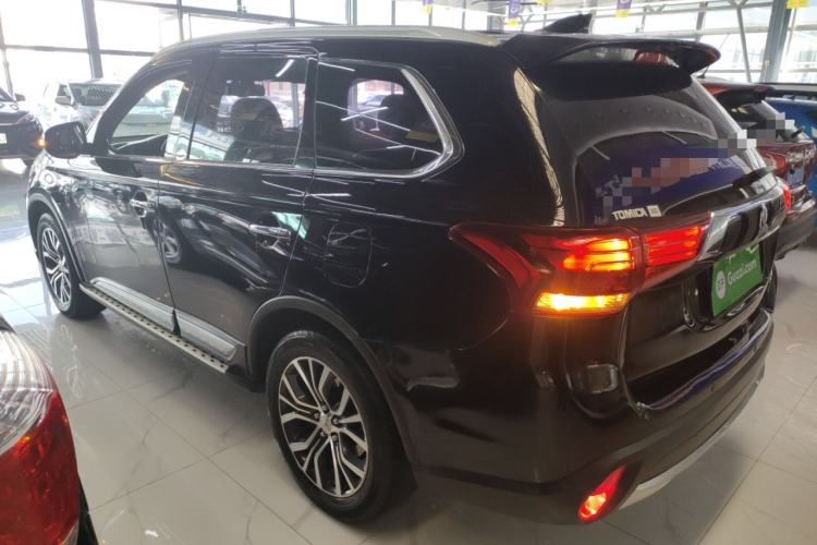 Used Mitsubishi Outlander 2016 2.4L 4x4 Elite Edition 5 Seats