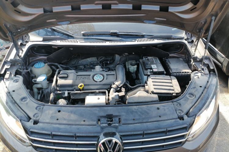 Used Volkswagen Touran 2013 1.4T Manual Fashion Edition 5 Seats
