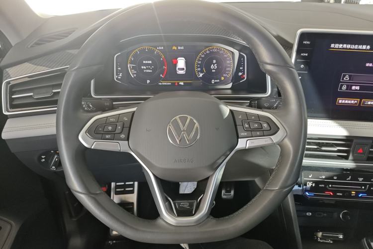 Used Volkswagen Tiguan L 2024 Outstanding Model 330TSI Automatic Two-Wheel Drive R-Line Dragon Glory Edition
