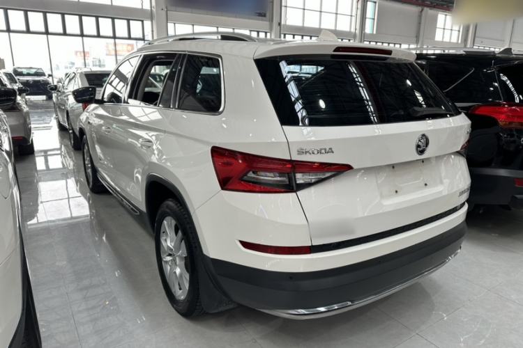 Used Skoda Kodiaq 2018 Facelifted TSI330 5-Seater Two-Wheel-Drive Luxury Enjoyment Edition
