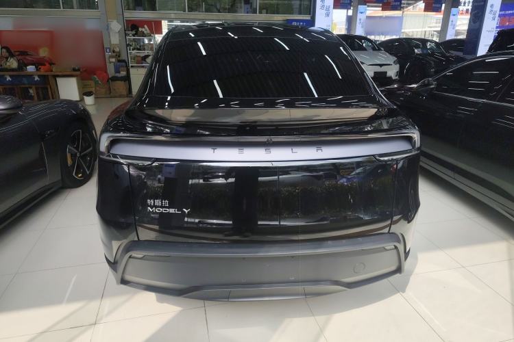 Used Tesla Model Y 2026 Rear-Drive Model