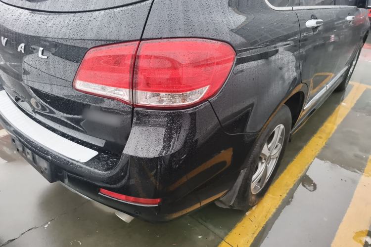 Used Haval H6 2016 Upgraded Model 1.5T Automatic Two-Wheel Drive Elite Version
