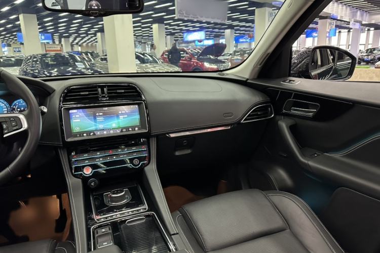 Used Jaguar F-PACE 2018 2.0T All-Wheel Drive R-Sport Sport Edition