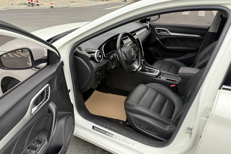 Used MG 6 2017 20T Automatic Luxury Smart Connect Version China V Standard
