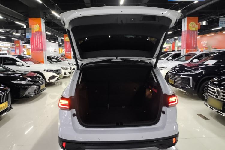 Used Volkswagen Tharu 2024 300TSI Two-Wheel-Drive Moon Luxury Edition