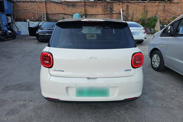 Used  3 2023 505km Pro