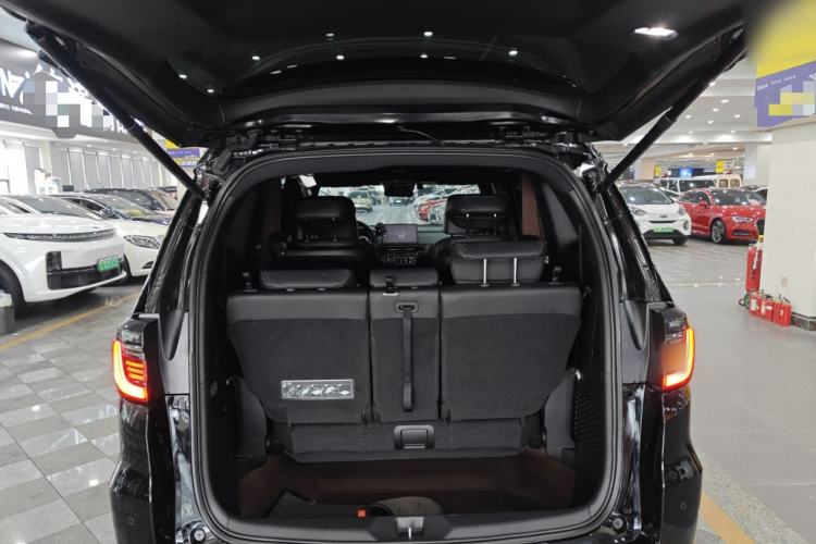 Used Honda Elysion 2024 2.0L eHEV Luxury Edition
