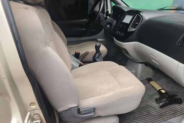 Used FORTHING Lingzhi 2016 M3L 1.6L 7-Seater Comfort Model
