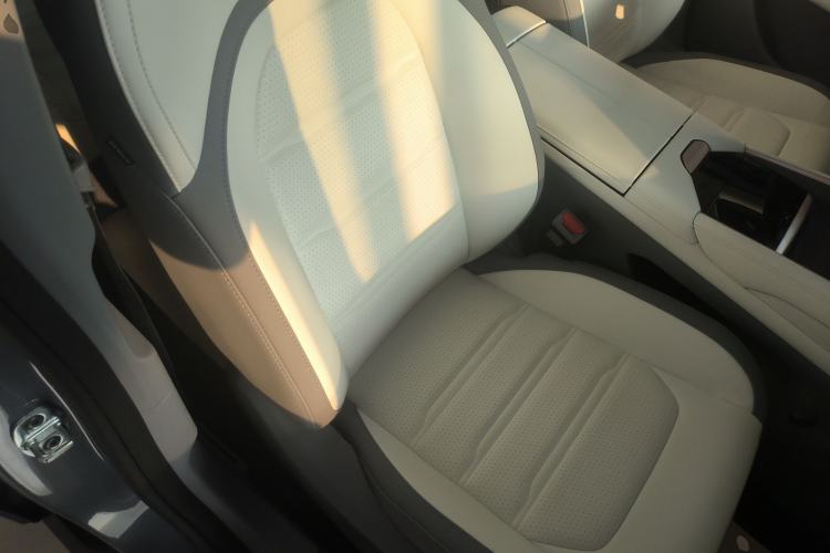 Used  eπ007 2024 Pure Electric 540 All-Wheel Drive Max Edition