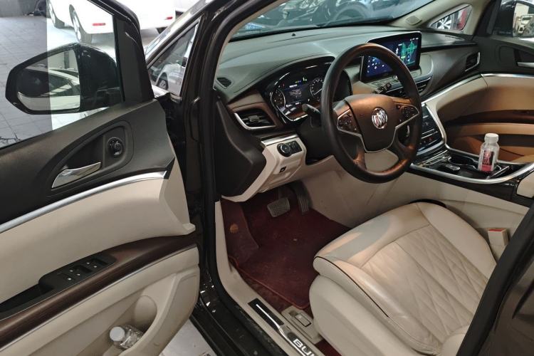 Used Buick GL8 2021 Land Cruiser Executive 652T Premium Model
