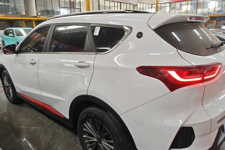 Used JETOUR X70 2023 1.5T DCT Overpass PRO+ Edition 7 Seats
