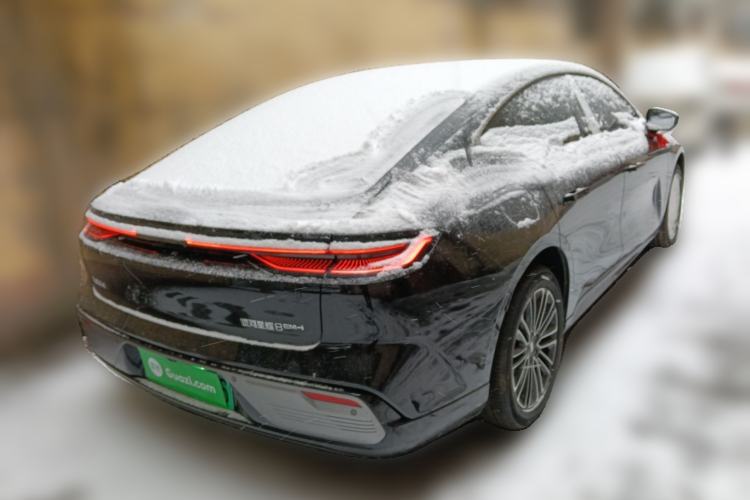 Used  Galaxy 8 2025 130km EM-i Deluxe Edition