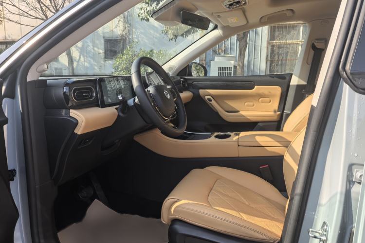 Used Leapmotor C11 2024 Range-Extended 300 Luxury Edition
