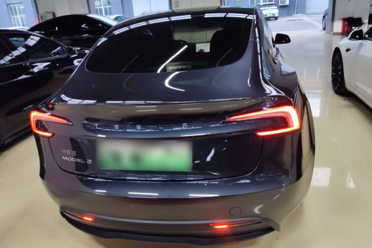 Used Tesla Model 3 2025 Rear-Wheel-Drive Version
