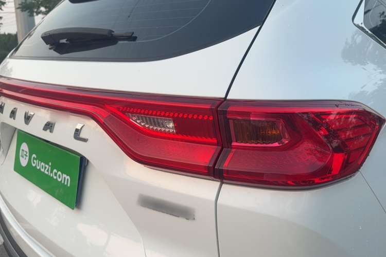 Used Haval M6 2021 PLUS 1.5T DCT Elite Smart Connectivity Model
