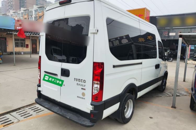 Used Iveco Eurocargo 2021 2.0T Manual Super Rui Long Wheelbase Short Overhang High Roof Side-Sliding Door F1A