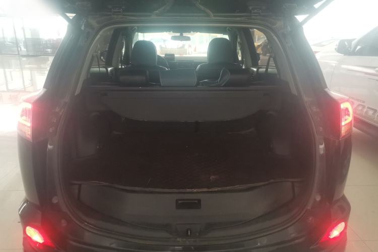 Used Toyota RAV4 2016 2.0L CVT Two-Wheel Drive Fashion Edition China V Standard