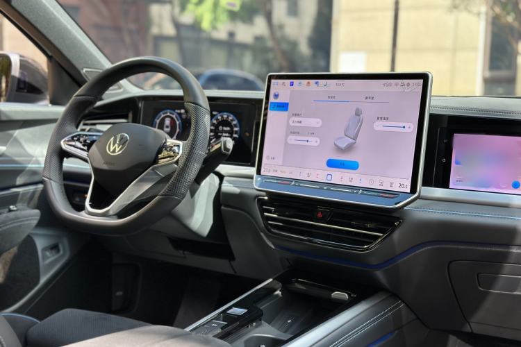 Used Volkswagen Passat 2025 Pro 380TSI Starry Dragon Luxury Edition
