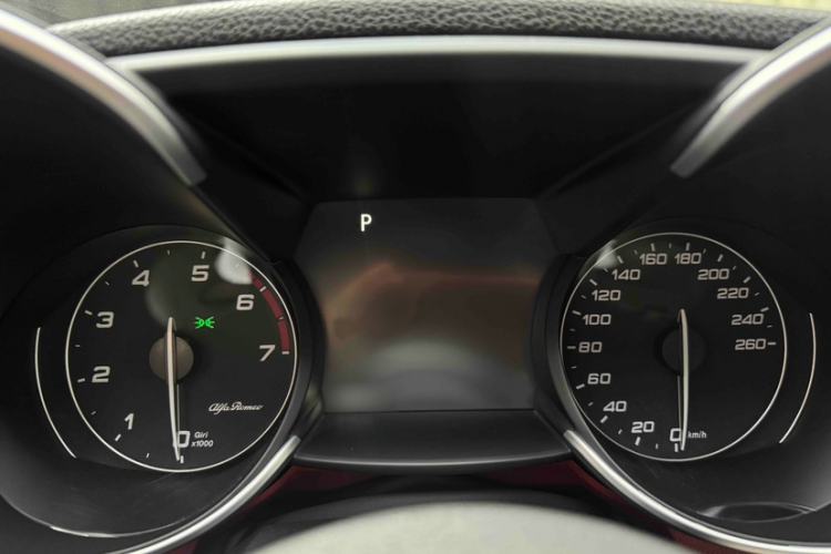 Used Alfa Romeo Giulia 2017 2.0T 280HP Luxury Edition