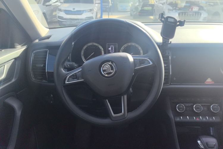 Used Skoda Kodiaq 2018 Facelifted TSI330 5-Seater Two-Wheel-Drive Luxury Enjoyment Edition
