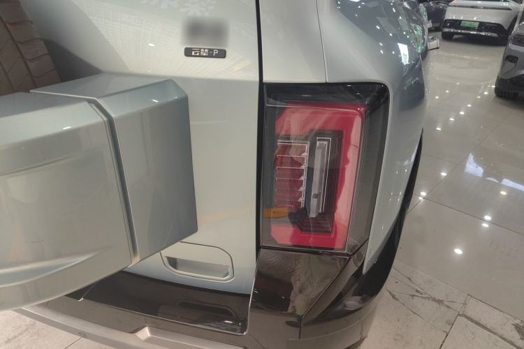 Used  Leopard 8 2025 Smart & Brave Flagship Edition 7 Seats
