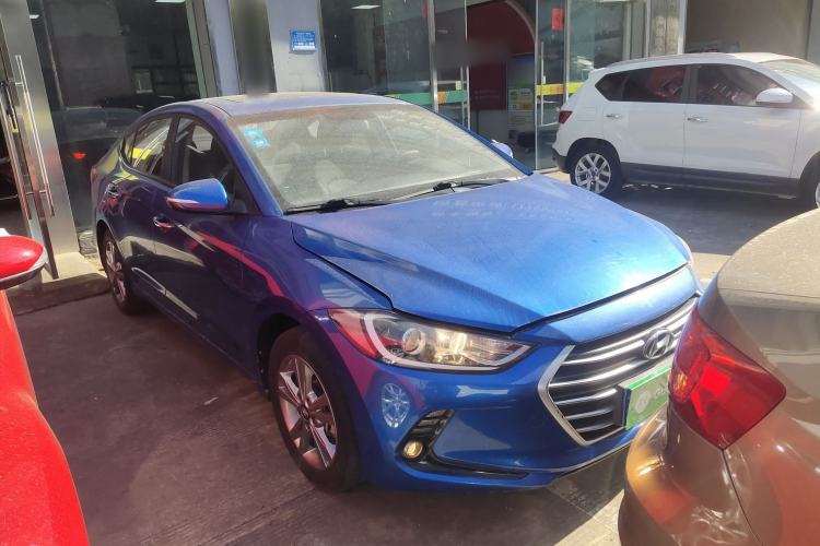 Used Hyundai Elantra 2016 1.6L Manual ZhiXuan · Dynamic Model
